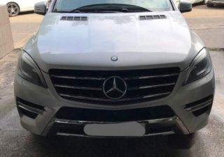 Mercedes-Benz ML Class  ML 400 AMG    2014 - Cần bán xe SUV Mercedes- Benz ML 400 AMG - Xe nhập khẩu từ Mỹ - 5 chỗ - màu bạc, nội thất đen