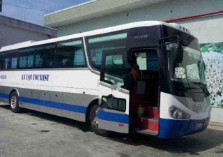Hãng khác Xe du lịch   2007 - Công ty cần thanh lý xe 46 chỗ loại Samco – Hino sản xuất 12/2007