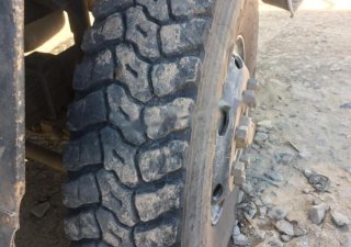 Hyundai Ben   1995 - Cần bán xe Ben Hyundai đời 1995, màu trắng, xe đang chạy đường dài, xe rất đẹp