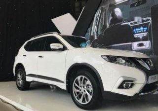 Nissan X trail 2.5 SV Luxury 4WD 2018 - Bán xe Nissan X trail 2.5 SV Luxury 4WD sản xuất 2018, màu trắng