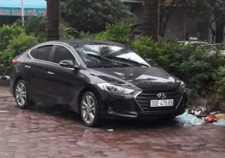 Hyundai Elantra  2.0 GLS 2017 - Bán Hyundai Elantra 2.0 GLS 2017, màu đen, giá 635tr