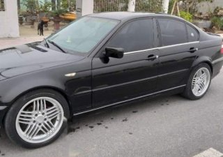 BMW 3 Series  318i 2003 - Bán BMW 3 Series 318i sản xuất năm 2003, màu đen, nhập khẩu nguyên chiếc, giá chỉ 230 triệu