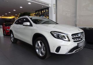 Mercedes-Benz GLA-Class 200 2018 - Cần bán Mercedes GLA 200 năm 2018, màu trắng, xe nhập