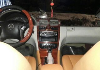 Mercedes-Benz C class C180 2002 - Cần bán lại xe Mercedes C180 năm 2002, xe nhập, giá chỉ 180 triệu