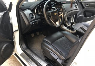 Chevrolet Cruze LT  2019 - Cần bán gấp Chevrolet Cruze LT năm sản xuất 2019, màu trắng  