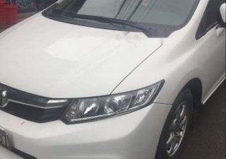 Honda Civic 2013 - Bán xe Honda Civic đời 2013, màu trắng còn mới, 550tr