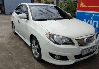 Hyundai Avante 2012 - Bán ô tô Hyundai Avante sản xuất năm 2012, màu trắng, 360 triệu