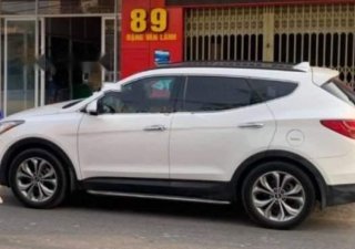 Hyundai Santa Fe 2.4L 4WD   2014 - Bán xe Hyundai Santa Fe 2.4L 4WD sản xuất 2014, màu trắng xe gia đình