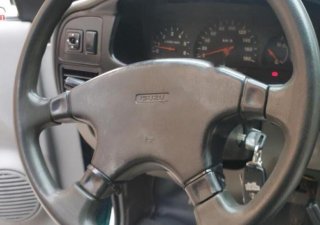 Isuzu Hi lander LS 2003 - Bán xe Isuzu Hi lander LS sản xuất năm 2003, máy dầu một cầu số tay