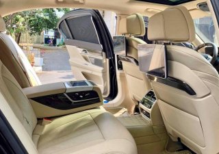BMW 7 Series 740 Li 2016 - Bán ô tô BMW 7 Series 740 Li model 2016, màu đen, nội thất kem