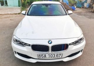 BMW 3 Series 320i 2012 - Bán BMW 3 Series 320i 2012, màu trắng, nhập khẩu, giá chỉ 799 triệu