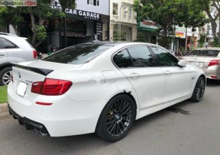 BMW 5 Series 528i 2010 - Bán BMW 5 Series 528i đời 2010, màu trắng, nhập khẩu nguyên chiếc, 980tr