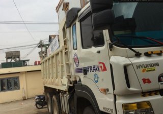 Hyundai HD 270 2016 - Cần bán lại xe Hyundai HD 270 đời 2016, màu trắng, nhập khẩu chính chủ