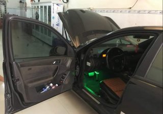 Mercedes-Benz E class E220 2004 - Bán gấp Mercedes E220 sản xuất năm 2004, màu đen, nhập khẩu