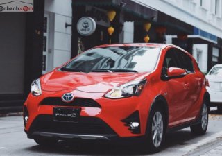 Toyota Prius C Four 2018 - Bán Toyota Prius C Four đời 2018, màu đỏ, xe nhập