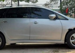 Mitsubishi Grandis 2.4 AT 2005 - Bán Mitsubishi Grandis 2.4 AT 2005, màu bạc 