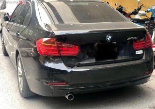BMW 3 Series 320i 2012 - Bán xe BMW 3 Series 320i sản xuất 2012, màu đen, nhập khẩu còn mới 