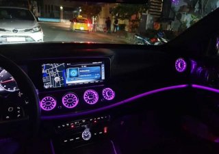 Mercedes-Benz E class  E300 AMG  2017 - Bán xe Mercedes E300 AMG 2017, màu xám ít sử dụng