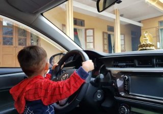 Toyota Corolla altis 1.8G 2015 - Cần bán Toyota Corolla Altis 1.8G đời 2015, màu bạc  