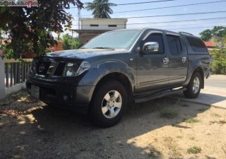 Nissan Navara LE 2.5MT 4WD 2013 - Cần bán Nissan Navara LE 2.5MT 4WD năm sản xuất 2013, màu xám, nhập khẩu xe gia đình