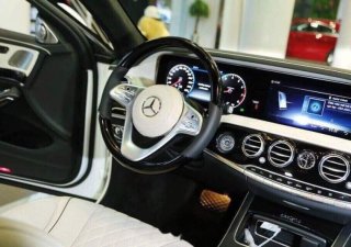Mercedes-Benz C class C200 2019 - Bán Mercedes C200 năm sản xuất 2019, màu trắng