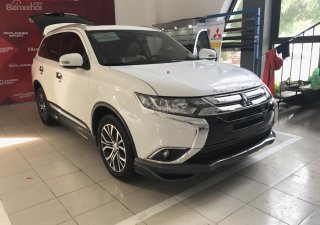 Mitsubishi Outlander 2.0 2016 - Bán xe Mitsubishi Outlander T9/2016 rất mới