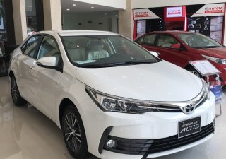 Toyota Corolla altis 1.8 G 2019 - Cần bán Toyota Corolla Altis 1.8 G đời 2019, màu trắng