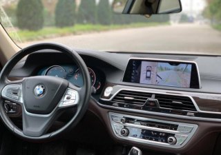 BMW 7 Series 730 Li 2017 - Cần bán xe BMW 7 Series 730 Li đời 2017, màu trắng, nhập khẩu