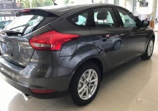 Ford Focus  Trend 2018 - Bán Ford Focus Trend sản xuất năm 2018, màu xám, ưu đãi lớn