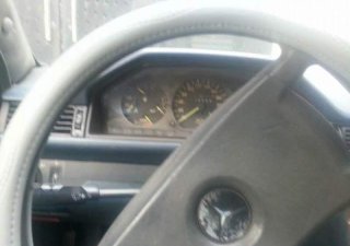 Mercedes-Benz E class  300 1996 - Bán ô tô Mercedes E300 1996, màu đen, xe nhập chính chủ