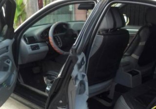 BMW 3 Series 318i MT 2002 - Cần bán lại xe BMW 3 Series 318i MT đời 2002 còn mới giá cạnh tranh