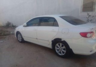 Toyota Corolla altis 2009 - Cần bán lại xe Toyota Corolla altis đời 2009, màu trắng, giá 360tr