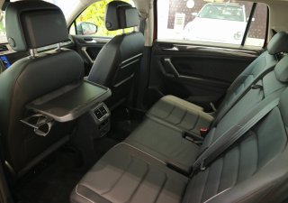 LandRover Evoque 2019 - Ô tô 7 chỗ nhập Đức chỉ 1,7 tỷ - trả trước 450tr - bao ngân hàng Bank Shinhan - lãi thấp 0,5%/tháng