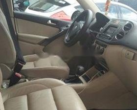 Volkswagen Tiguan   2008 - Bán Volkswagen Tiguan 2008, màu đen còn mới, giá tốt