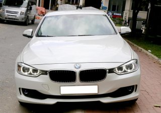 BMW 3 Series 320i 2012 - Bán xe BMW 3 Series 320i năm 2012, màu trắng, nhập khẩu biển TP. HCM