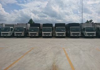 Genesis 4.7  2017 - Fuso Canter 4.7-2T đời 2017, kín composite màu trắng giá rẻ
