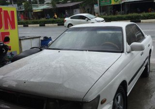 Nissan Laurel   2000 - Bán Nissan Laurel 2000, màu trắng, nhập khẩu  