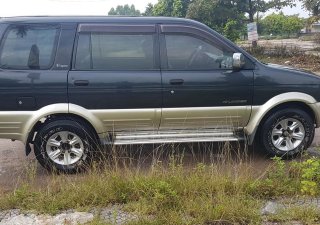 Isuzu Hi lander 2004 - Bán ô tô Isuzu Hi Lander xe gia đình đang đi đăng ký lần đầu 2004, màu đen 175 triệu đồng