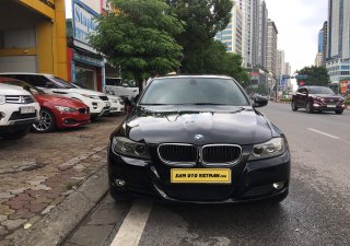 BMW 3 Series 320i 2010 - Cần bán xe BMW 3 Series 320i năm 2010, màu đen, nhập khẩu, giá chỉ 545 triệu