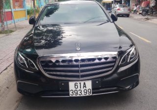 Mercedes-Benz E class 2016 - Cần bán lại xe Mercedes đời 2016, màu đen