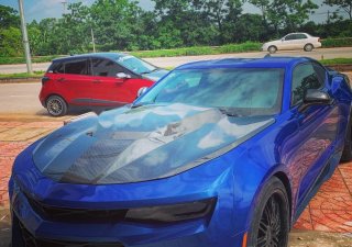 Chevrolet Camaro 2017 - Cần bán Chevrolet Camaro đời 2017, màu xanh lam, xe nhập