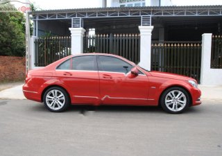 Mercedes-Benz C class C200 2011 - Bán Mercedes C200 năm sản xuất 2011, màu đỏ xe gia đình