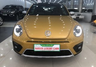Volkswagen Beetle 2017 - Bán Volkswagen Beetle Dune năm sản xuất 2017, màu vàng, nhập khẩu