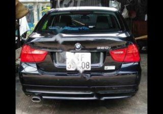 BMW 3 Series 320i 2010 - Cần bán gấp BMW 3 Series 320i năm 2010, màu đen, nhập khẩu nguyên chiếc còn mới, giá chỉ 440 triệu