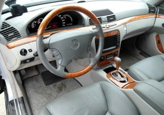 Mercedes-Benz S class 2005 - Cần bán gấp Mercedes S500L đời 2005, màu đen, nhập khẩu nguyên chiếc còn mới