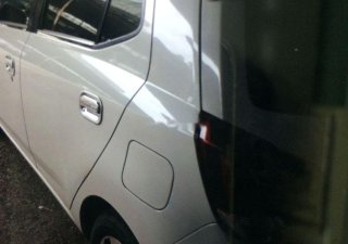Toyota Aygo 2018 - Bán ô tô Toyota Aygo đời 2018, màu trắng chính chủ, 390 triệu