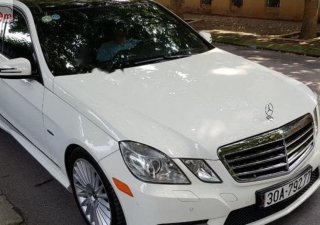 Mercedes-Benz E class E300 AMG 2012 - Bán Mercedes E300 AMG sản xuất 2012, màu trắng