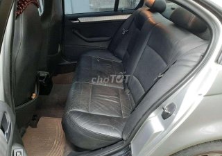 BMW 3 Series 2002 - Bán BMW 318i sản xuất năm 2002, màu bạc, giá 145tr