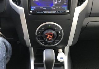 Isuzu Dmax 2016 - Bán Isuzu Dmax sản xuất 2016, màu trắng, nhập khẩu số tự động