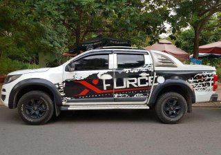 Chevrolet Colorado 2014 - Cần bán xe Chevrolet Colorado sản xuất 2014, màu trắng, nhập khẩu nguyên chiếc số sàn, 459 triệu